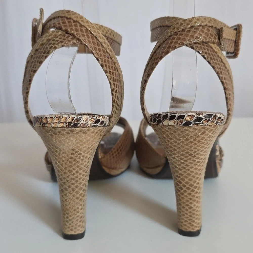 J. Renee Kinnon Brown Snake Print Sandals. Size 9 Medium.